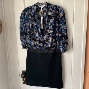 Chic Black and Blue Patterned Dress